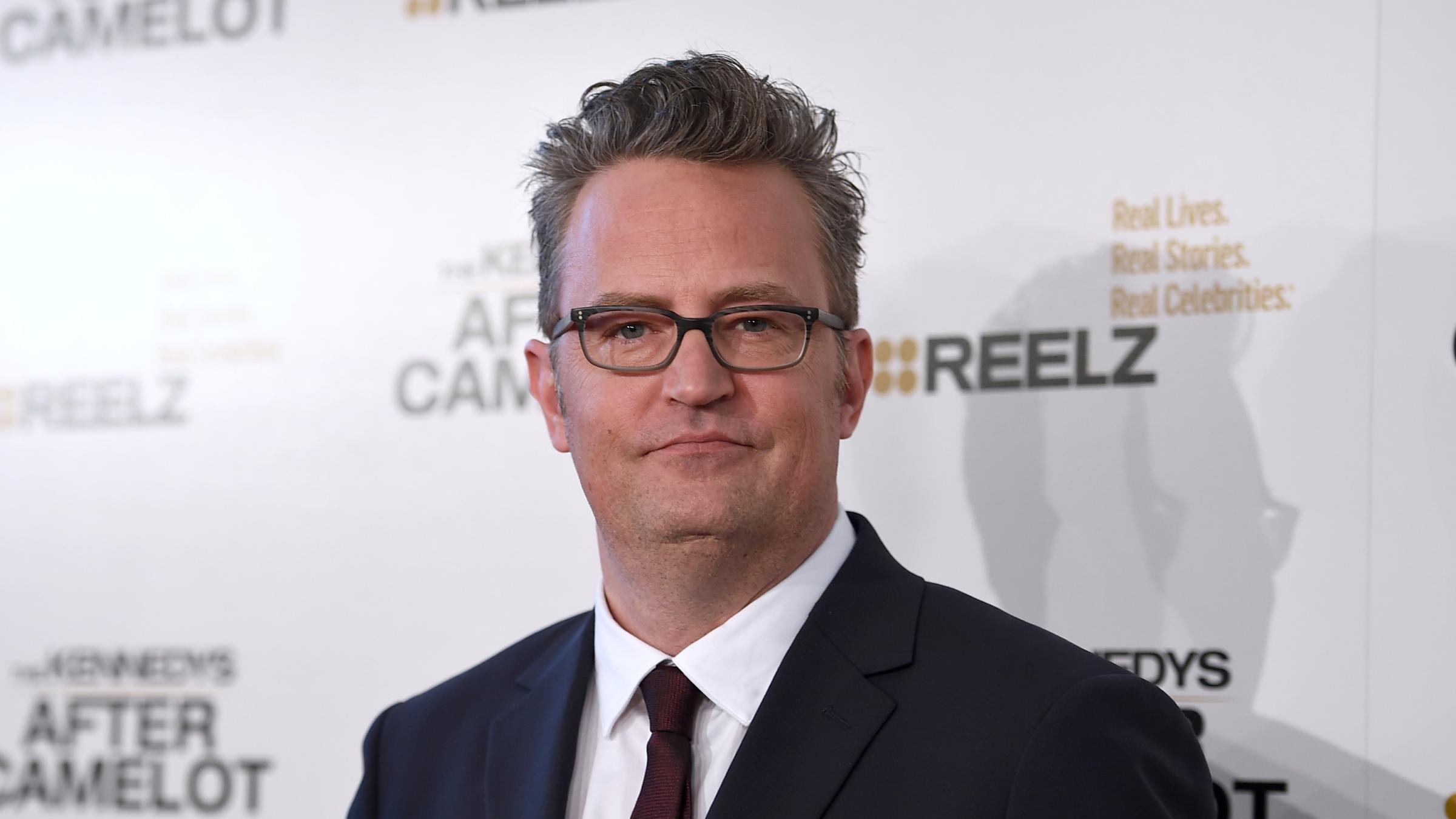 Matthew Perry's Tweet Has Fans Extremely Worried About Him