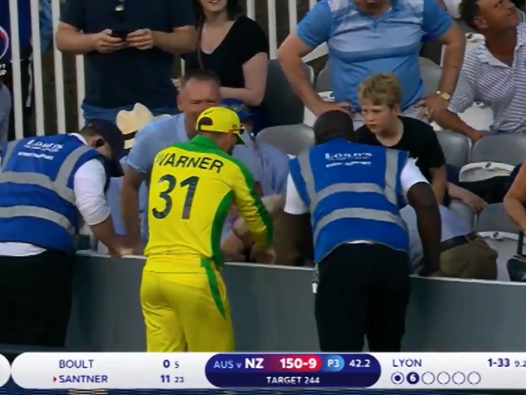 Australian Cricketer David Warner eats fan's chips