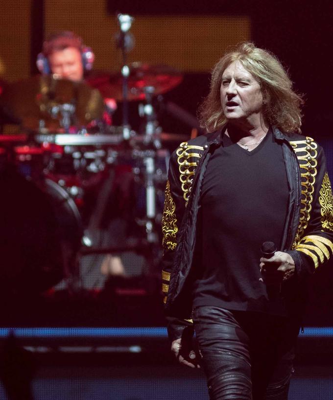 Why Def Leppard Didn T Let Go Of Drummer After His Arm Was Amputated A page for describing ymmv: https www 96fm com au entertainment music why def leppard didnt let go of drummer after his arm was amputated