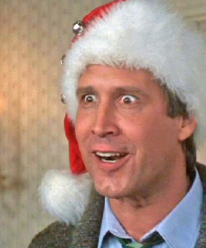 Why You Should Put Up Your Christmas Decorations Now