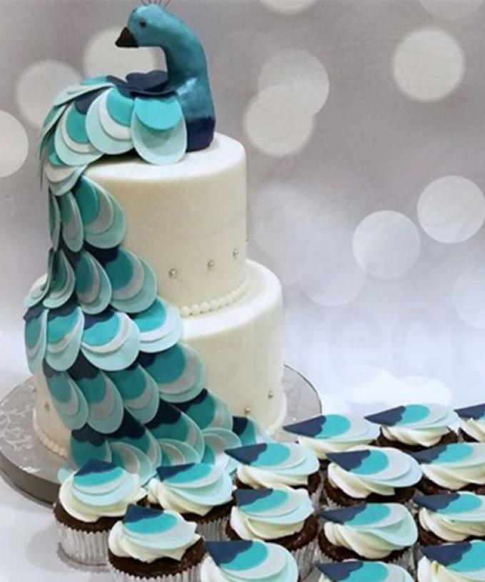 Bride Left Fuming After Receiving 'Peacock Cake' The Night ...