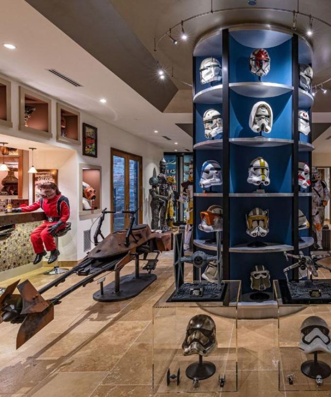 This 38 Million La Mansion Comes With Star Wars Cantina In The