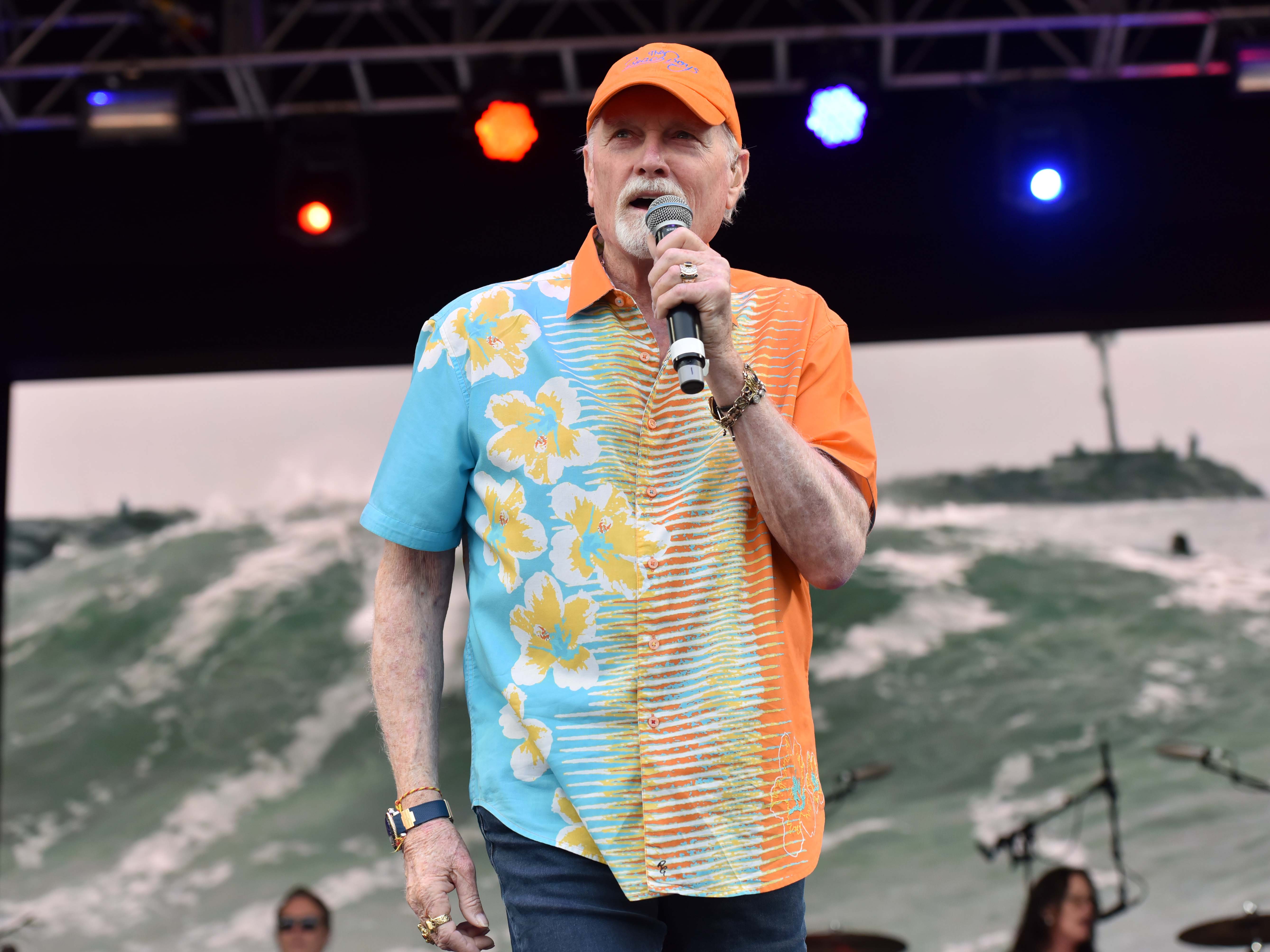 why brian wilson is trying stop beach boys concert fronted by mike love why brian wilson is trying stop beach boys concert fronted by mike love