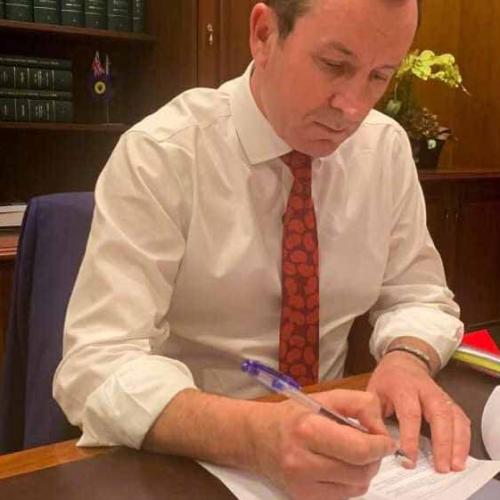 Mark McGowan Just Gave Us A 60-Second 101 Guide On All This Clive Palmer Drama