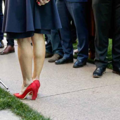 Why Julie Bishop Doesn’t Wear Those ICONIC Red Heels Of Hers Anymore