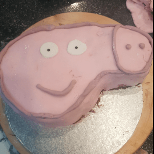 Just Try And Not Laugh When You See This Naughty Peppa Pig Cake Fail