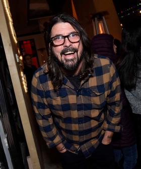 Book Event Goes Right Off When Dave Grohl Drums To Nirvana's 'Smells Like Teen Spirit'