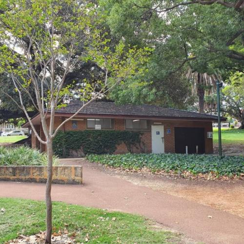 This Storage Shed In Hyde Park Could Be Turned Into Permanent Food Kiosk