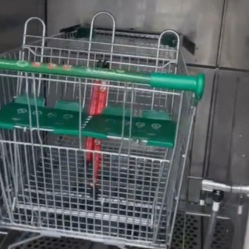 Woolworths Are Rolling Out A New Shopping Trolley Feature & It's A Gamechanger
