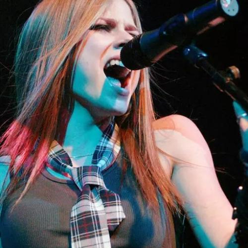 Avril Lavigne Resurrects 'Sk8er Boi' With Tony Hawk In Epic First TikTok