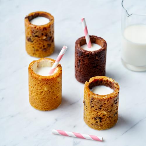 Celeb Pastry Chef Anna Polyviou Has Shared A Cookie Dough Cup Recipe!