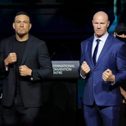 Sonny Bill Williams Defeats Barry Hall In Less Than Two Minutes