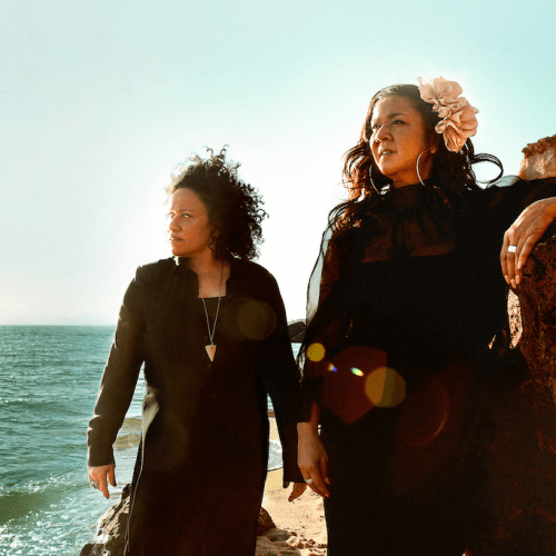 Linda & Vika Bull's Go-To Picks When Someone Says 'Carn, Sing Us A Song'