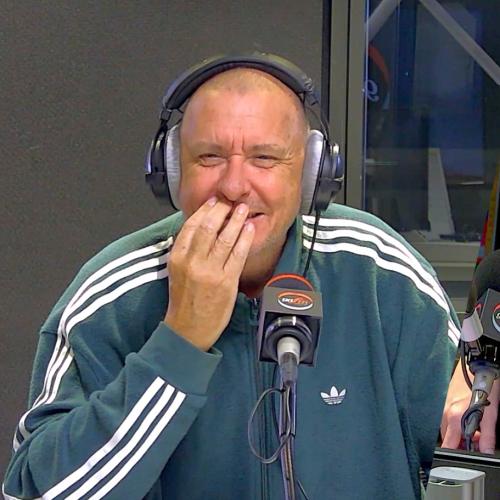 Bretty is having some trouble keeping secrets...