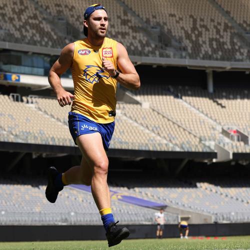 We Straight-Up Asked Elliot Yeo If He'd Be Keen On The West Coast Captaincy...