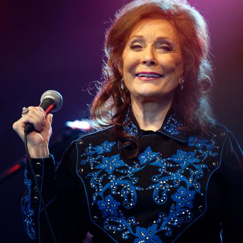 Country Music Star Loretta Lynn Dies At 90