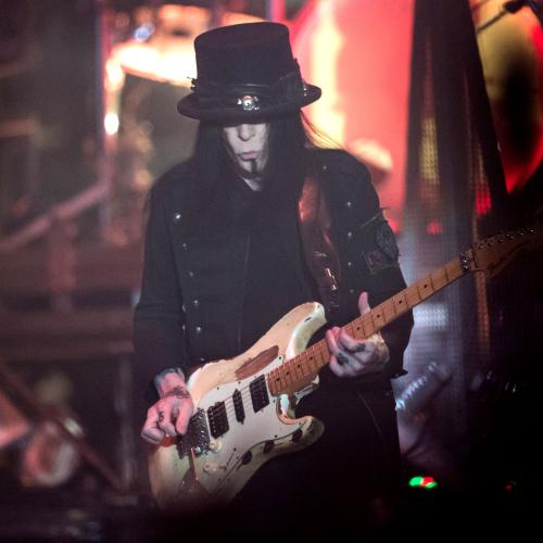 Mötley Crüe Guitarist Mick Mars Announces Retirement