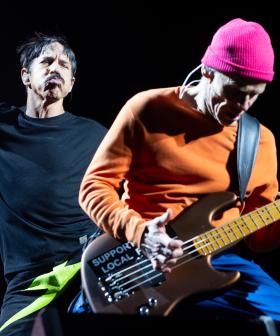 Sting, Darren Hayes ‘Apologise’ For Playing New Music, RHCP Slammed Over It