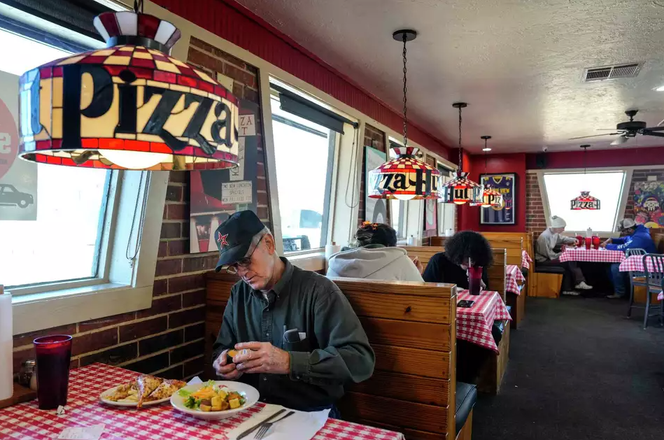 DineIn Pizza Hut Goes Viral After Rebranding Back To Its Classic Retro Roots