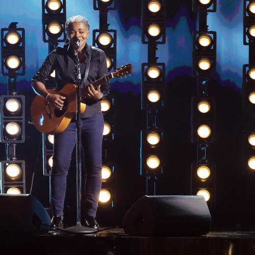 Watch Tracy Chapman Perform 'Fast Car' With Luke Combs At The 2024 Grammys