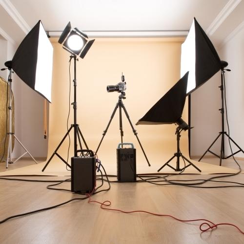 Warning Issued Over 'Predatory' Studio Photographers