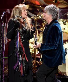 Neil Finn Reveals The Song He Had To Drop From The Fleetwood Mac Setlist