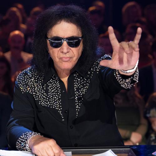 KISS’ Gene Simmons Faints Behind the Wheel, Crashes… But He’s OK